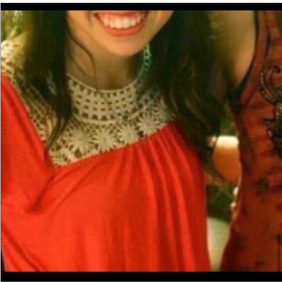 Free! American Eagle top with split sleeve - Picture 8 of 12